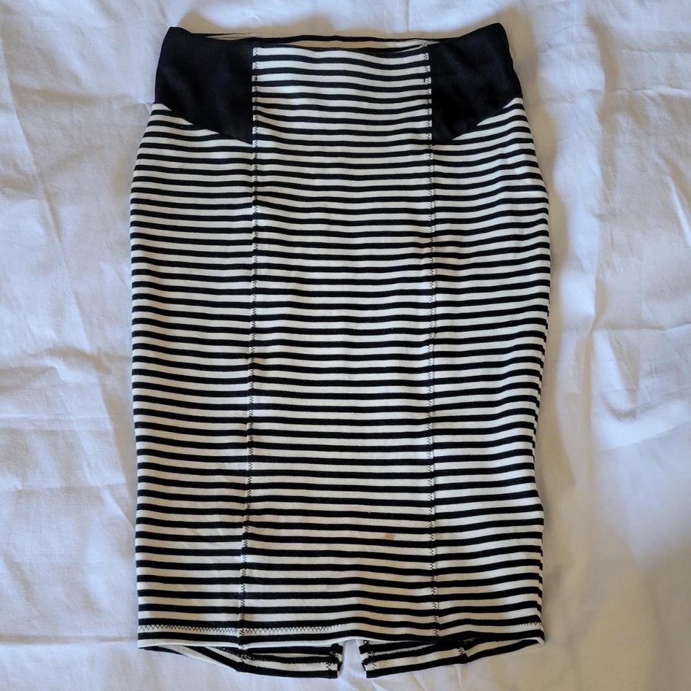 Jessica Simpson pencil skirt